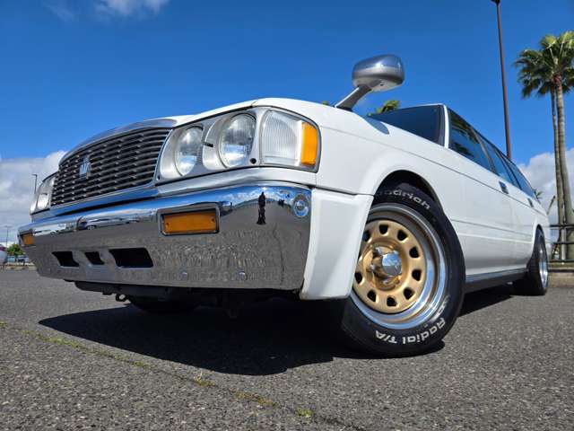 Toyota Crown Van 3