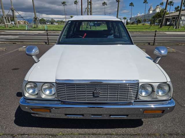 Toyota Crown Van 4
