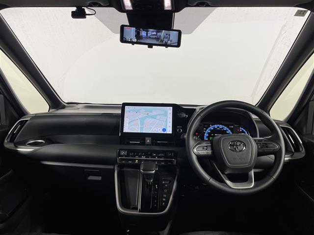 Toyota Voxy 5