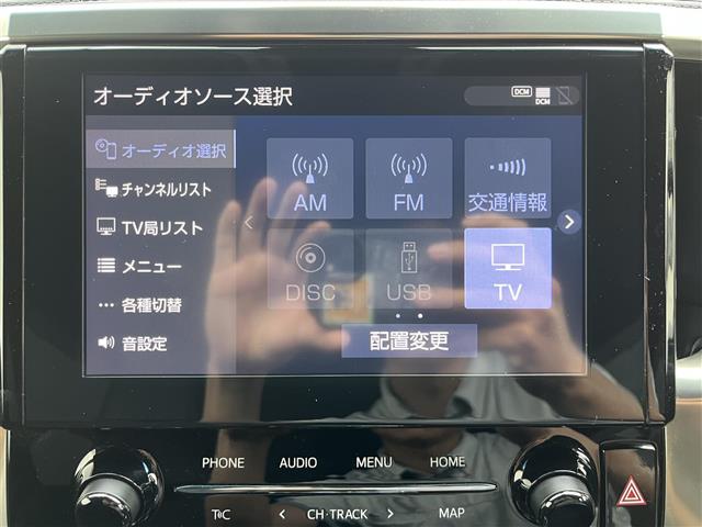 Toyota Alphard 4