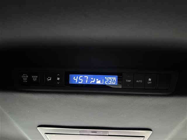 Toyota Alphard 8