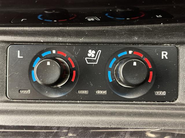 Toyota Vellfire 8