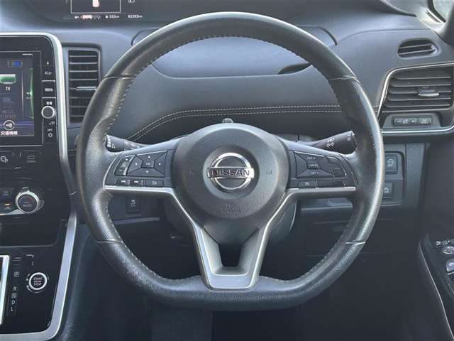 Nissan Serena 10