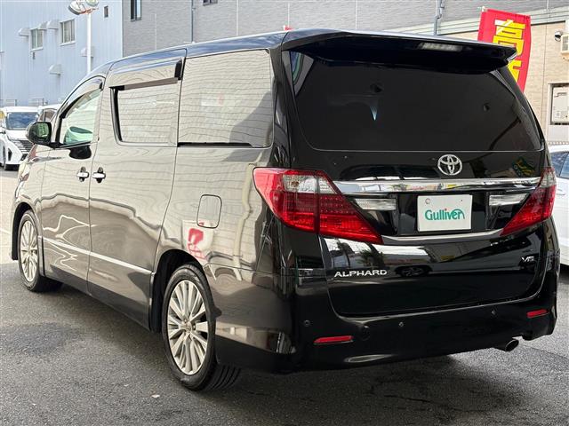 Toyota Alphard 9