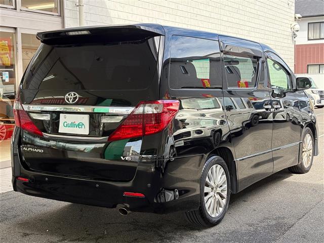 Toyota Alphard 11