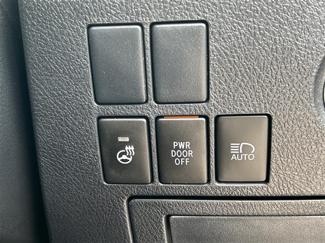 Toyota Vellfire 11