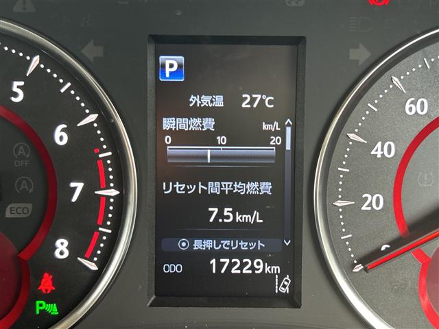 Toyota Vellfire 9