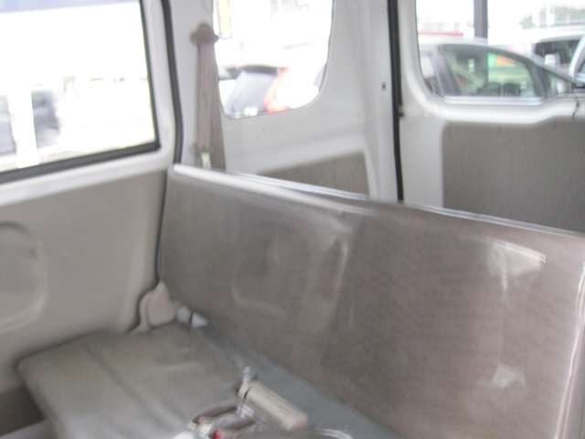 Nissan NV100 Clipper 12