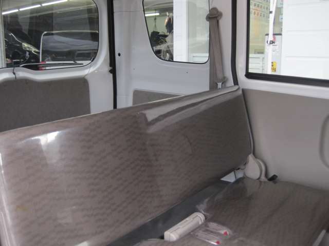 Nissan NV100 Clipper 10