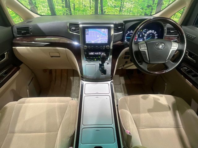 Toyota Alphard 2