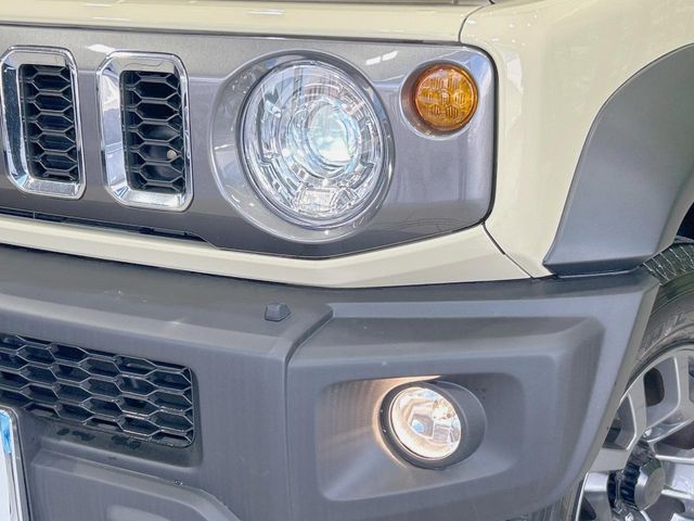Suzuki Jimny Nomade 12