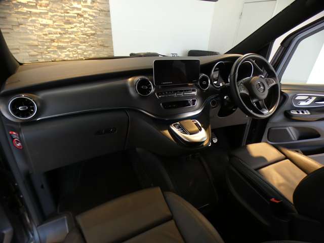 Mercedes-Benz VClass 8
