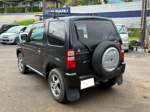 Mitsubishi Pajero Mini 4