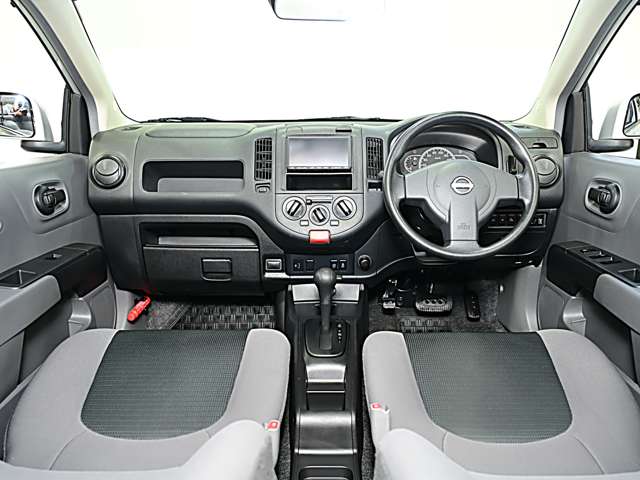 Nissan AD 3
