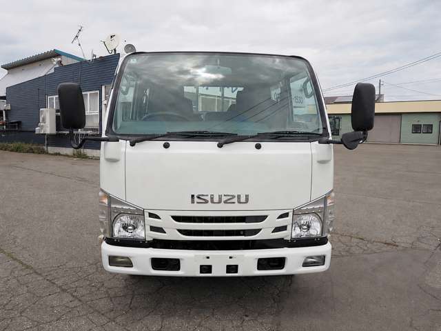 Isuzu Elf 2