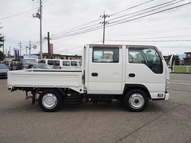 Isuzu Elf 4