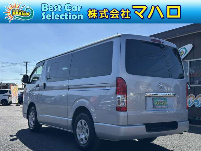 Toyota Hiace Van 3