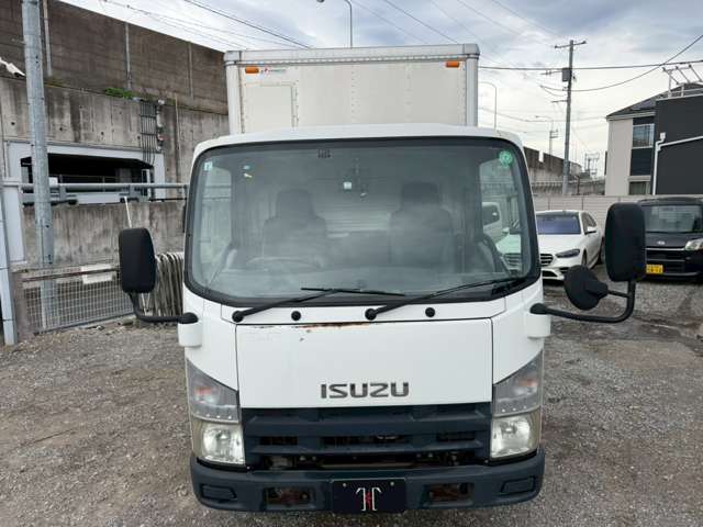 Isuzu Elf 3
