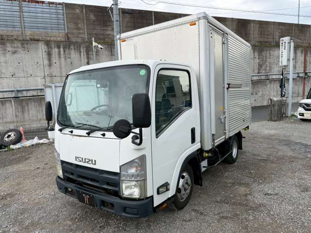 Isuzu Elf 4