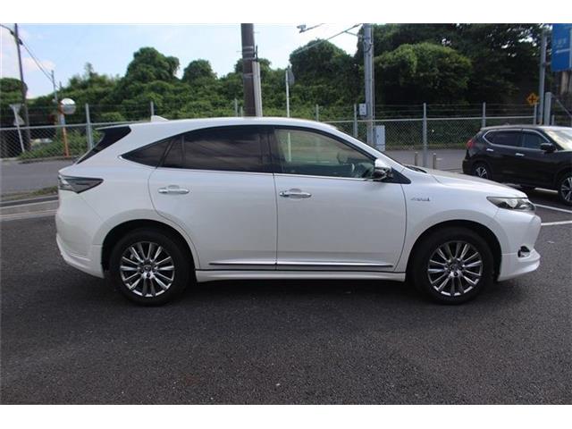 Toyota Harrier 10