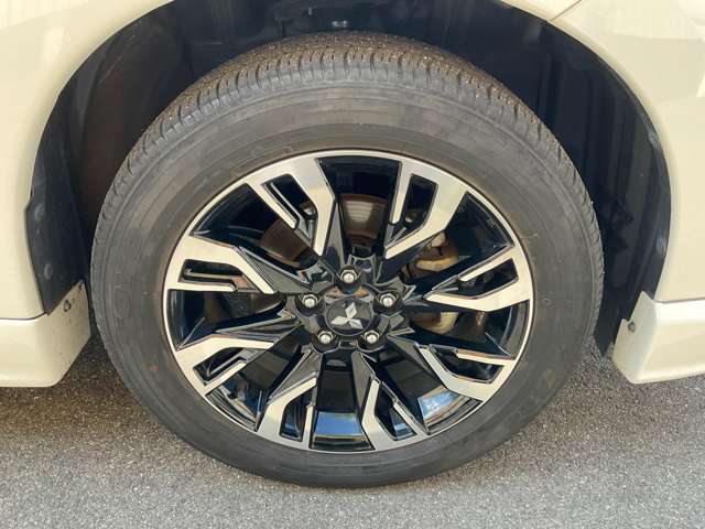 Mitsubishi Outlander PHEV 10
