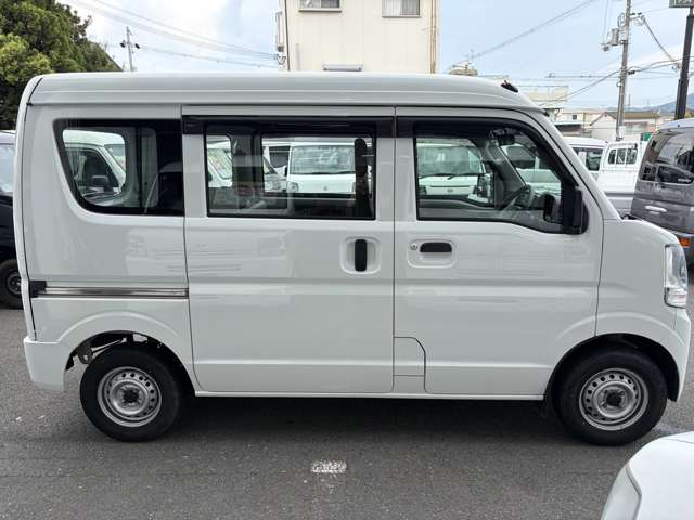 Mazda Scrum 8