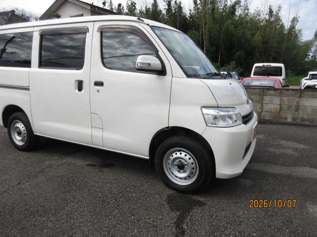 Toyota Town Ace Van 11