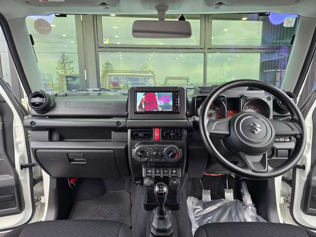 Suzuki Jimny 6