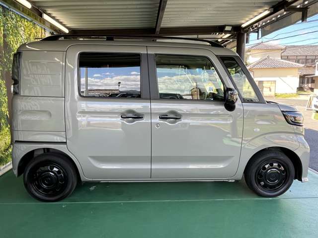 Suzuki Spacia Base 6