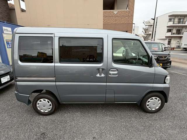 Nissan NV100 Clipper 12