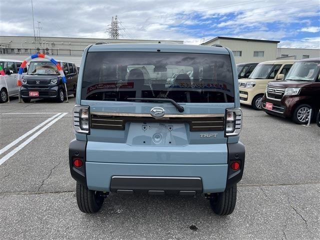 Daihatsu Taft 7