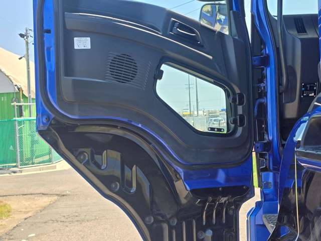 Isuzu Giga 11