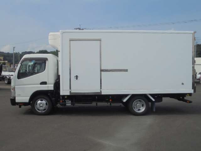 Mitsubishi Fuso Canter 2
