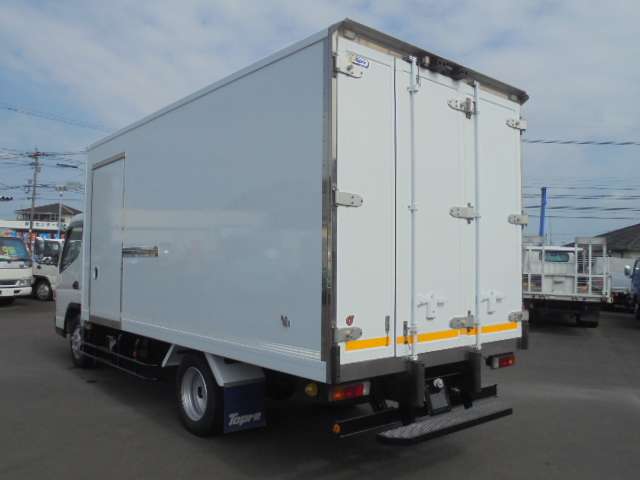 Mitsubishi Fuso Canter 10