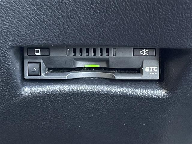 Toyota Sienta 9