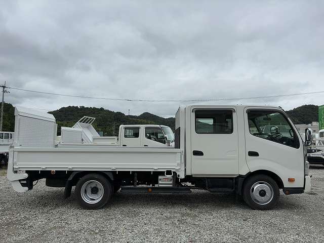 Hino Dutro 5
