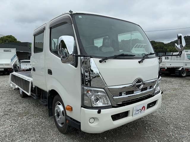 Hino Dutro 10