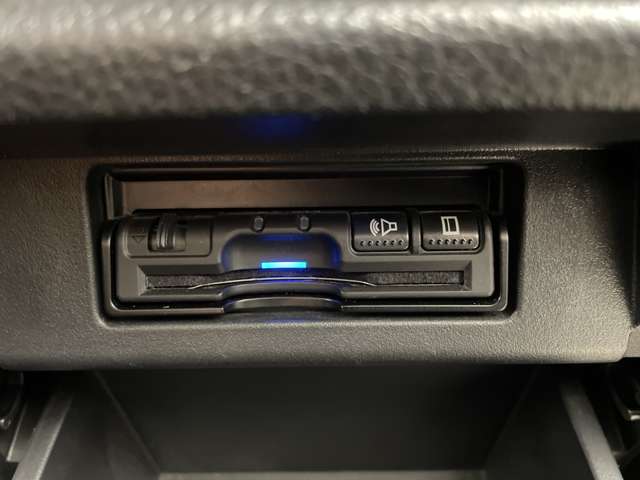 Nissan Elgrand 12