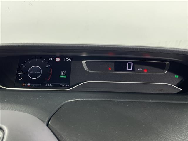 Nissan Serena 9