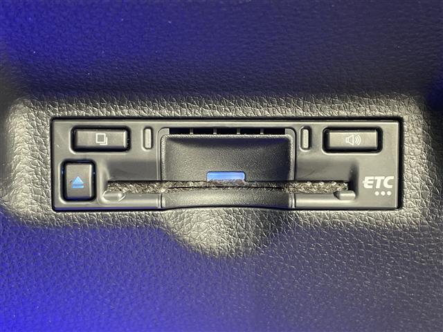 Toyota Sienta 10