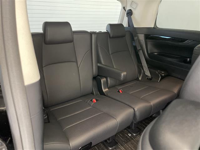 Toyota Alphard 11