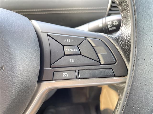 Nissan Serena 8