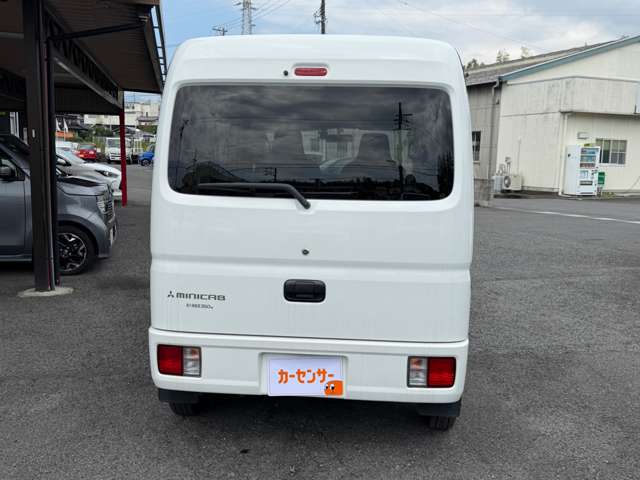 Mitsubishi Minicab Van 11