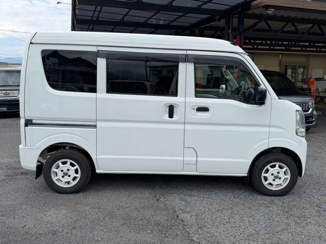 Mitsubishi Minicab Van 7