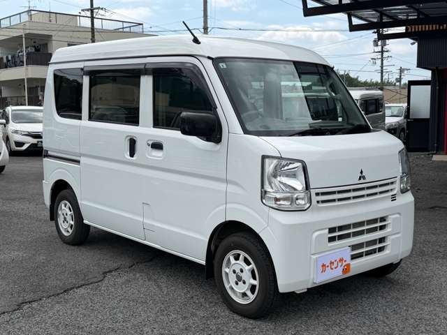 Mitsubishi Minicab Van 8