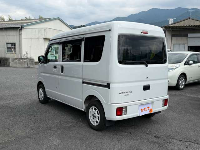 Mitsubishi Minicab Van 10