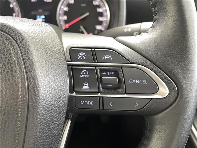 Toyota Voxy 11