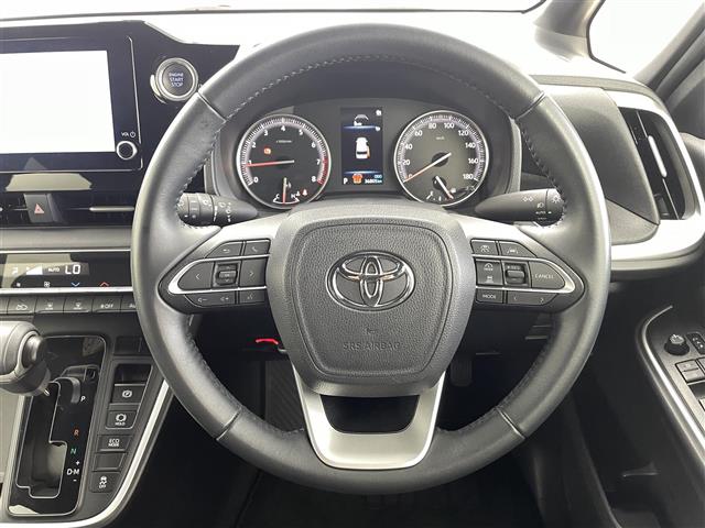 Toyota Voxy 12