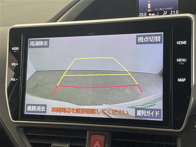 Toyota Voxy 8