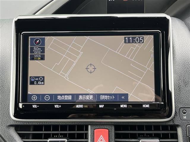 Toyota Voxy 5
